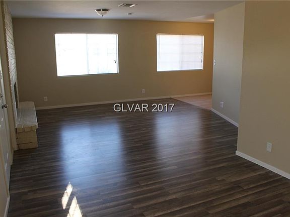 3rd image of 4925 Elaina Ave