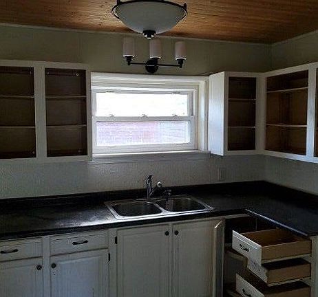 4th image of 3415 Butternut St