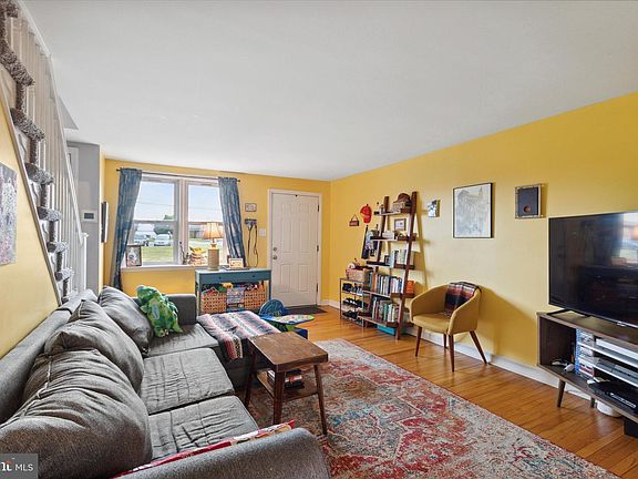 4th image of 808 W Ashland Ave