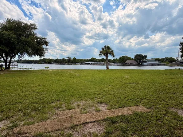 1570 RIVEREDGE COURT LOT 10C, ASTOR, FL 32102
