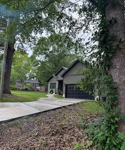 1608 James St — Photo 3