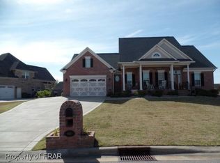 6411 Redcliff Dr, Fayetteville, NC 28311