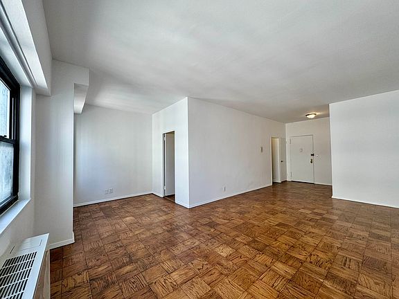 4th image of 400 E 89th St APT 14M