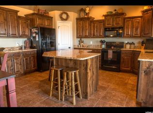 5787 S 4650 W, Hooper, UT 84315