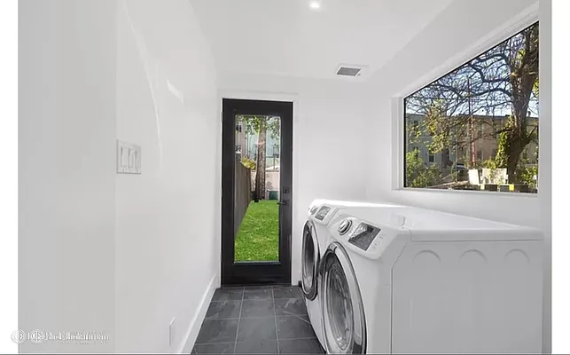 Rented by Douglas Elliman | media 14