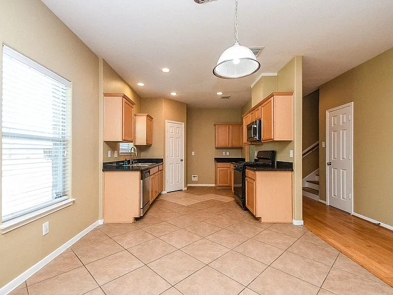 402 New Hope Ln — Photo 10