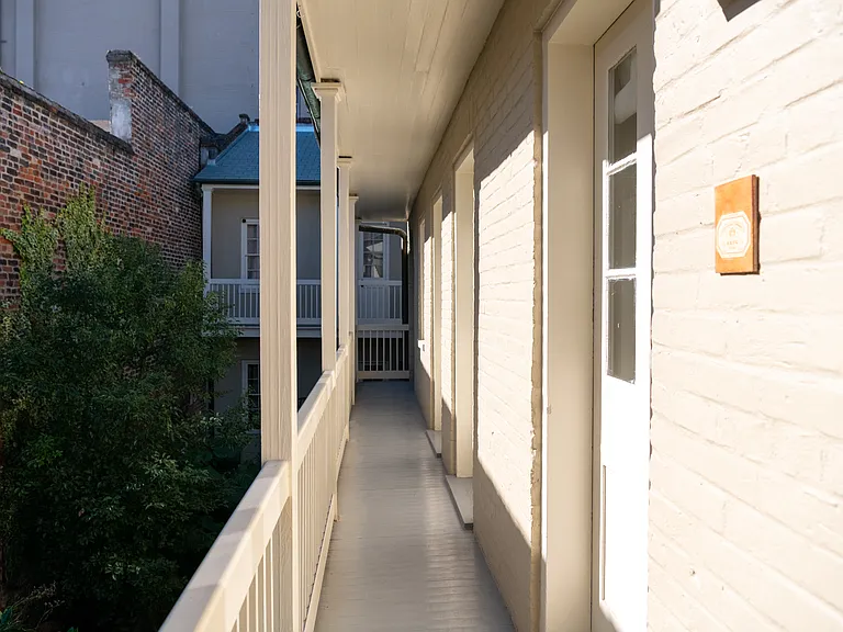 1018 Bienville St #C — Photo 32