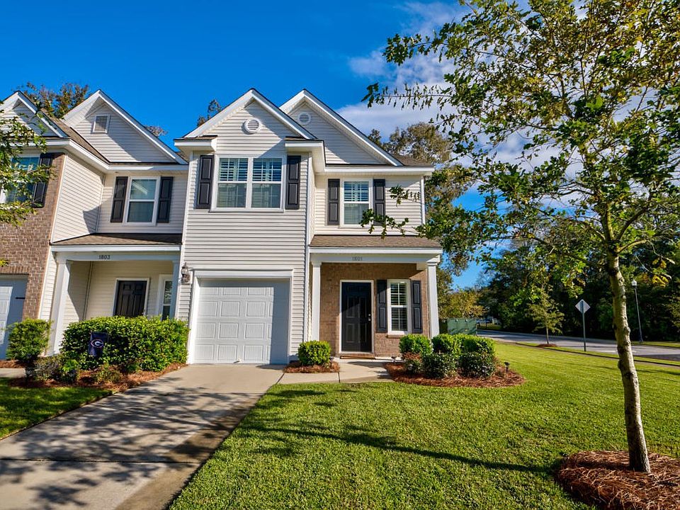Corner lot Townhouse
