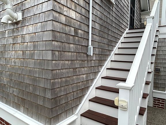 2nd image of 841C E 4th St #3