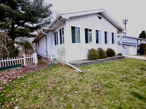 3rd image of 3804 N New York Ave