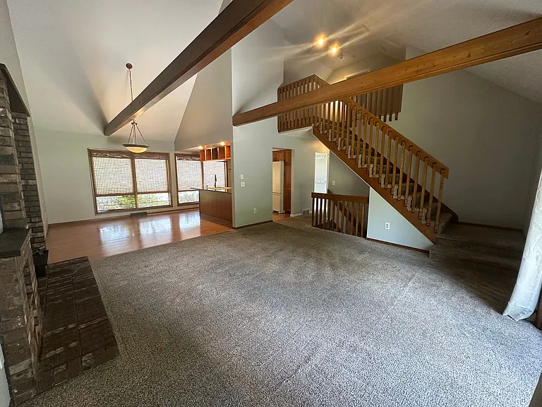 1795 Forest Lake Dr SE — Photo 2