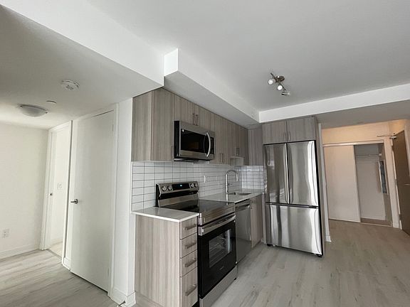 3rd image of 1010 Sandy Beach Rd #1302