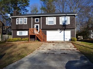 520 Jaywood Dr, Stone Mountain, GA 30083