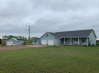 442 N 150th Rd, Bennington, KS 67422