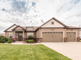 408 Chamberlain Dr, Troy, IL 62294