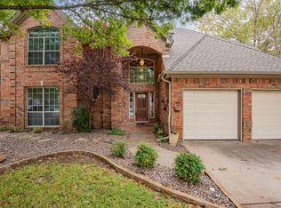 2106 Mikasa Dr, Arlington, TX 76001