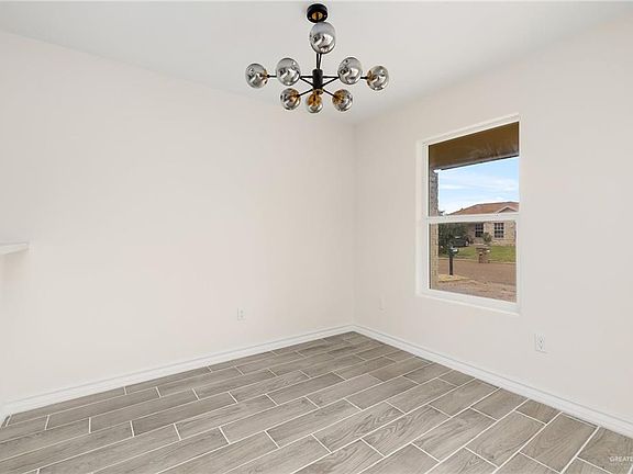 5th image of 2913 Trey Dr