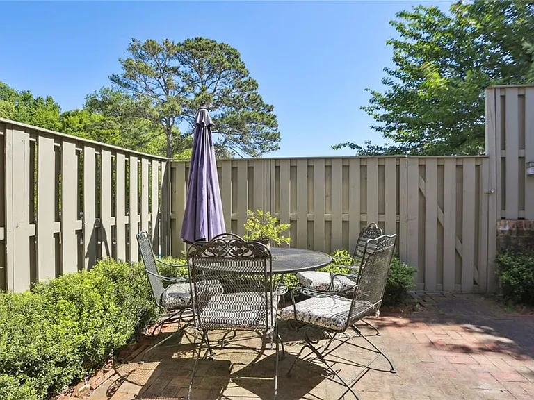 73 La Rue Pl NW — Photo 14