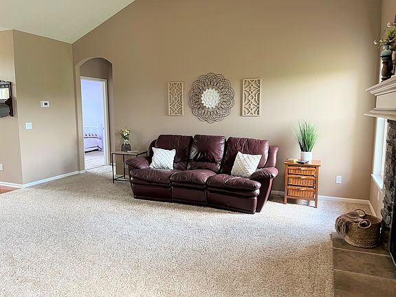 5th image of 8705 Thome Dr