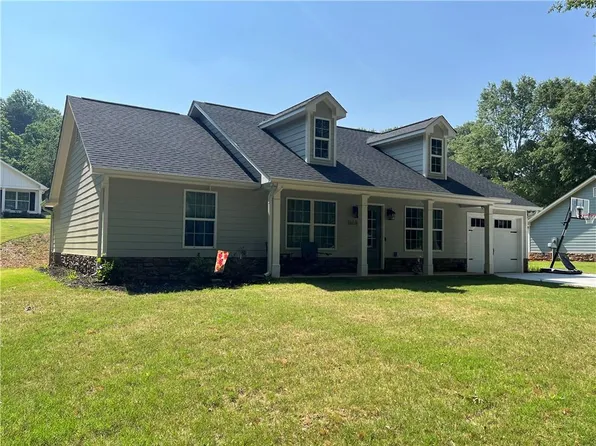 1668 Meadowlark Ln, Gainesville, GA 30501