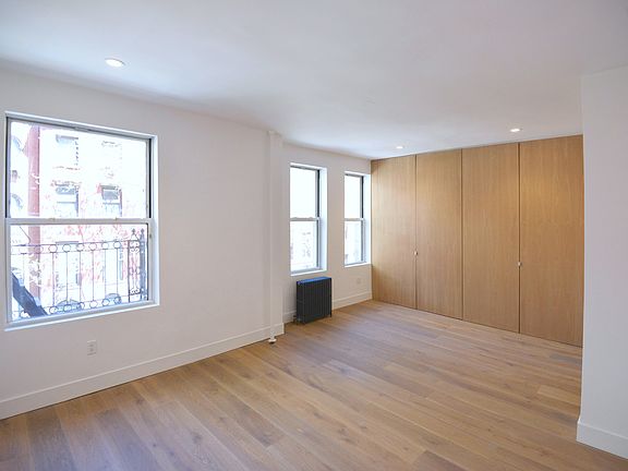 2nd image of 210 E 17th St APT 3A
