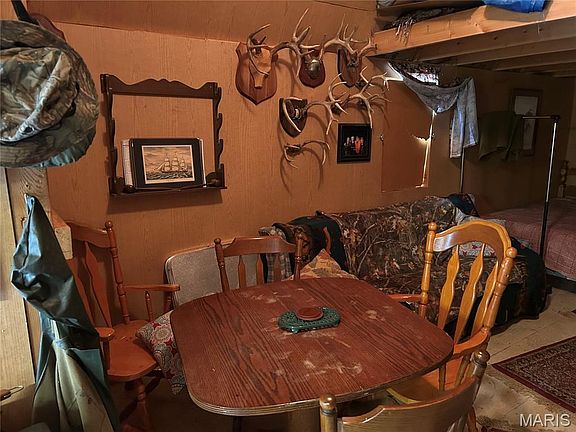 5th image of 895 Partridge Dr