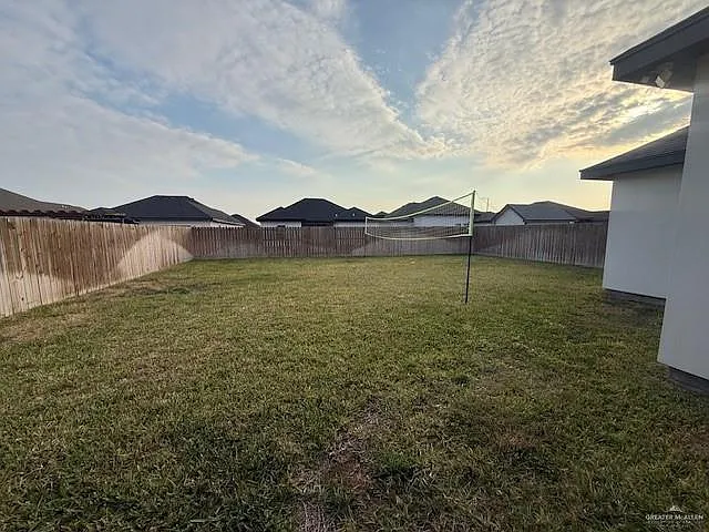 1404 E Danielle Ave — Photo 10