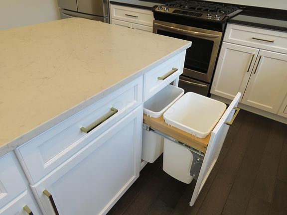5th image of 75 N 6th St #Townhouse 62
