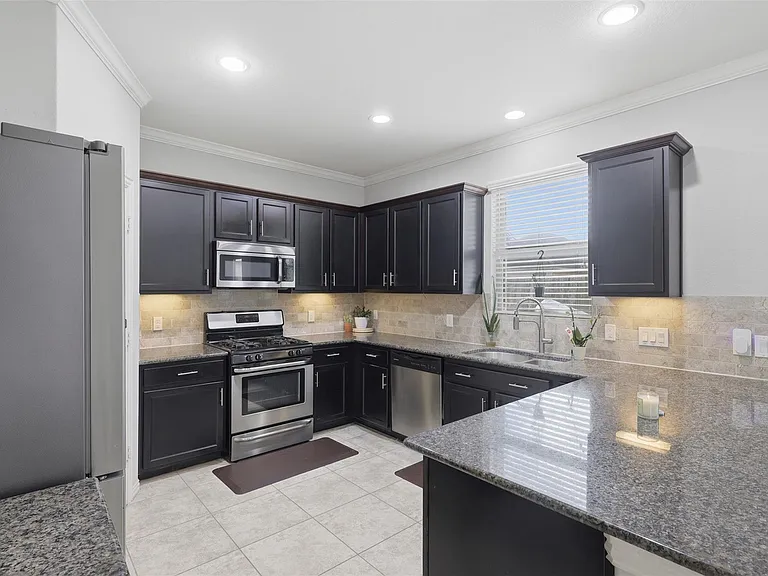 2244 Ivy Wall Dr — Photo 9