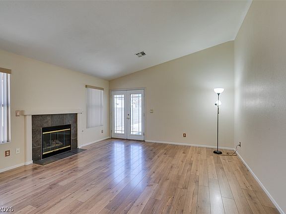 5th image of 8168 W Gilmore Ave