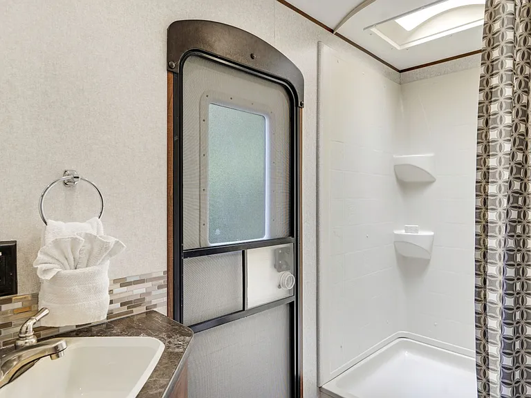 1012 Gary Ave — Photo 15