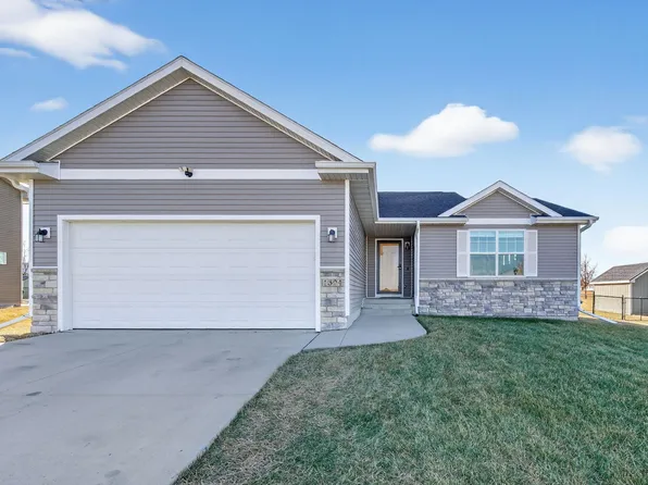 1304 NE 2nd St, Stuart, IA 50250