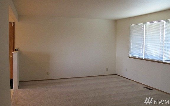 3rd image of 904 S Garden Dr