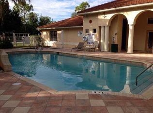 8235 Ibis Club Dr APT 301, Naples, FL 34104