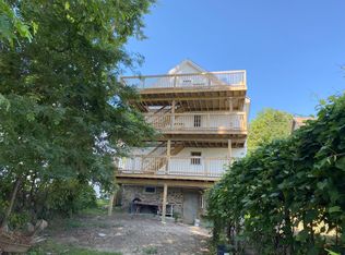 371 Riverside St #2, Lowell, MA 01854