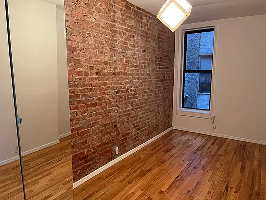 Rented by Anna Pastoressa, LREB | media 14