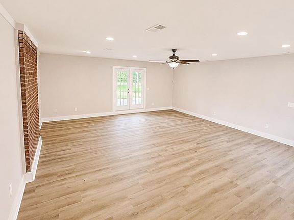 4th image of 3727 County Road 42