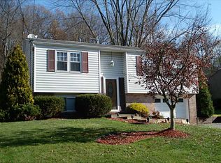 735 Pine Valley Dr, Pittsburgh, PA 15239