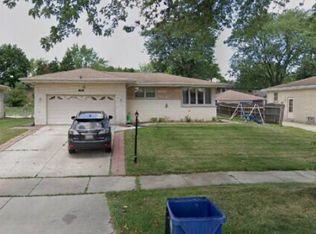 1338 W Amelia Ln, Addison, IL 60101