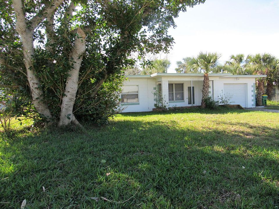 1st image of 115 E Park Ln