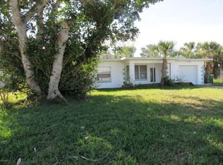 115 E Park Ln, Cocoa Beach, FL 32931