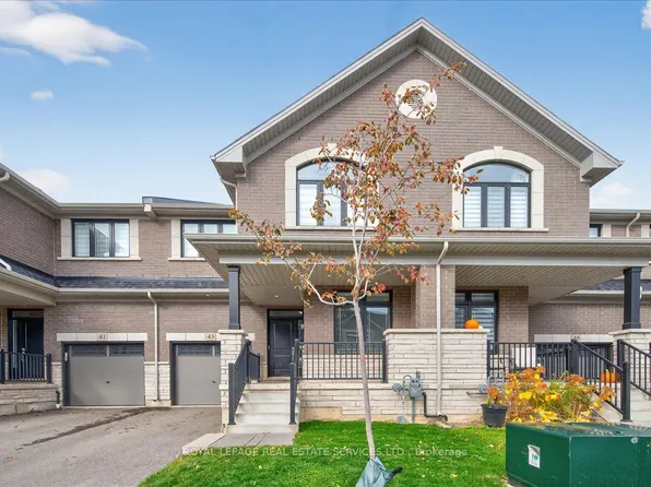 43 Kenesky Dr, Hamilton, ON L8B 1Y2