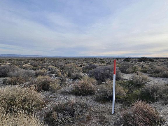 5th image of 24300 Fort Tejon Rd