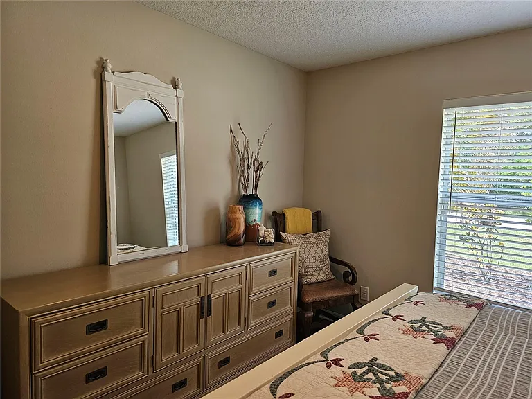 3247 Betty Dr — Photo 16