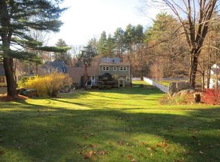 16 Arnold Rd, Sturbridge, MA 01566
