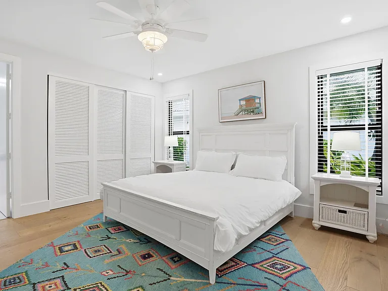 11180 Isle Brook Ct — Photo 31