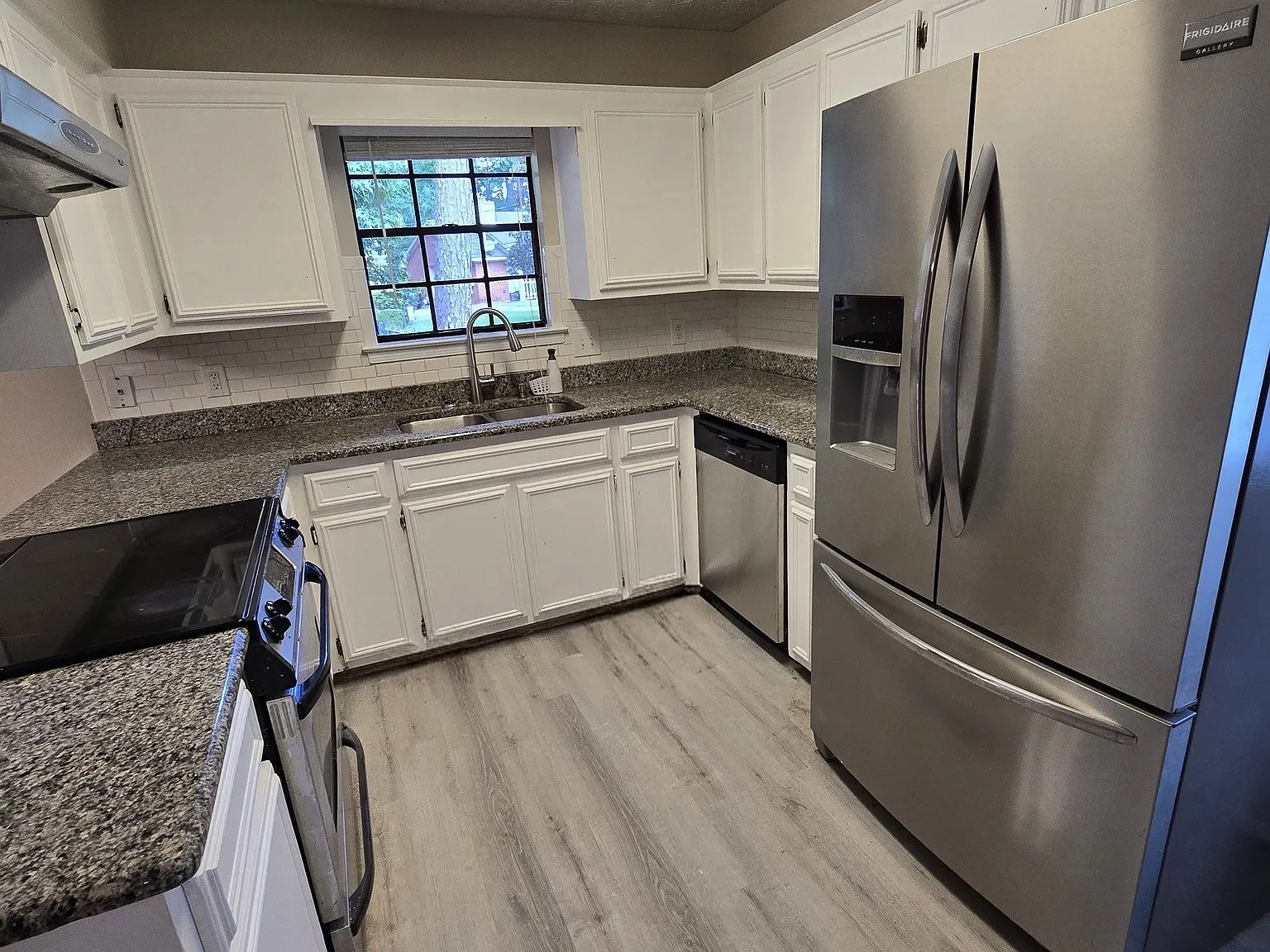 3 bed, 1269 sqft, $1,700 — Photo 3