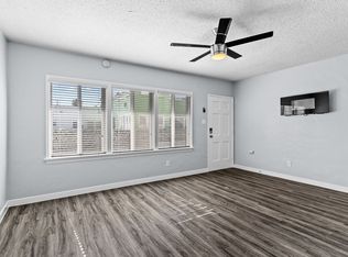 1900 E 7th Street, Long Beach, CA 90813