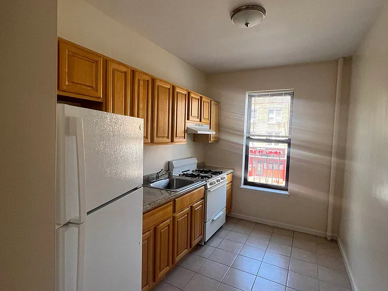 8801 3rd Ave #2 — Photo 2