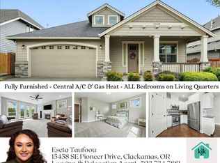15458 SE Pioneer Dr, Clackamas, OR